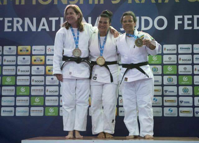 Judo, Carla Alessandra e Aurora Calamo campionesse mondiali nei Veterans di Olbia
