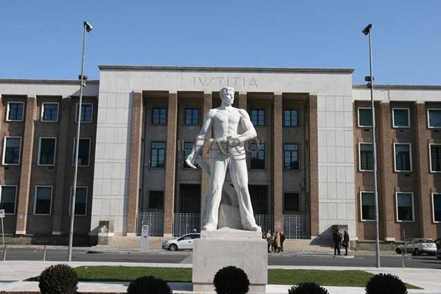 Latina, ‘Per una giustizia più giusta’, il presidio della Cisl davanti al Tribunale