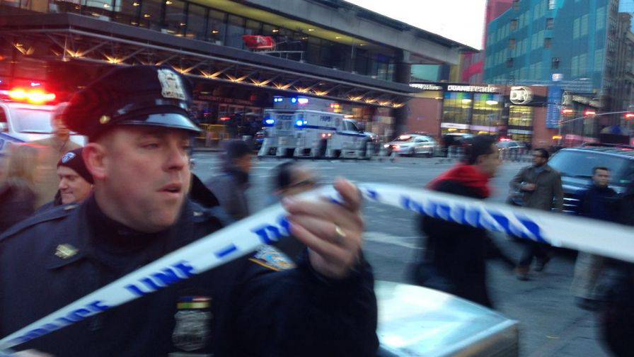 New York, esplosione vicino a Time Square