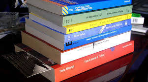 Fiumicino, dal Comune il contributo per l’acquisto dei libri scolastici: come richiederlo