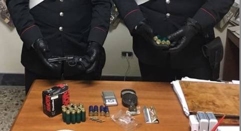 sequestro pistola e munizioni carabinieri latina