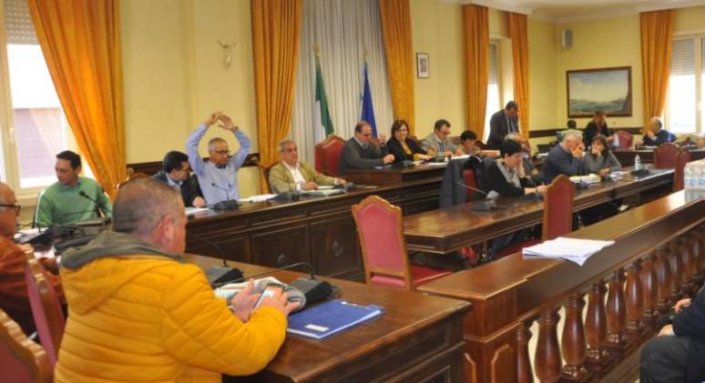 Gaeta consiglio comunale approva cessione area Cappuccini