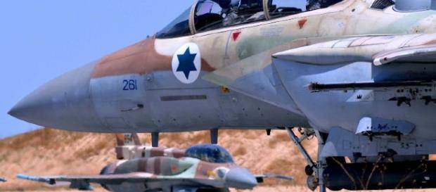 Siria, contro offensive dell’Iran all’aviazione israeliana, abbattuto un aereo