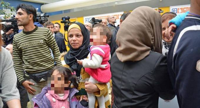 Corridoio migranti, arrivano a Fiumicino 114 profughi provenienti dall’Etiopia