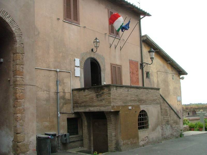 Ardea, E. Ludovici (CGA), via gli uffici Comunali dalla Rocca