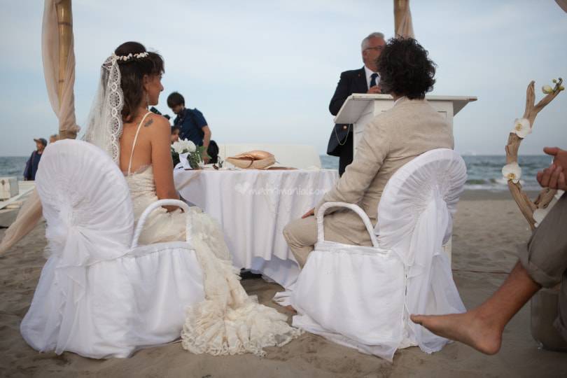 Settore Wedding, De Vito (M5S): “Subito sostegni per l’intero comparto”
