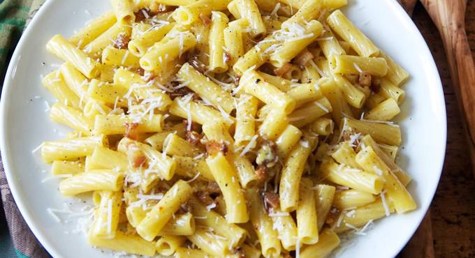 Un classico della cucina romana, la ricetta della pasta alla carbonara