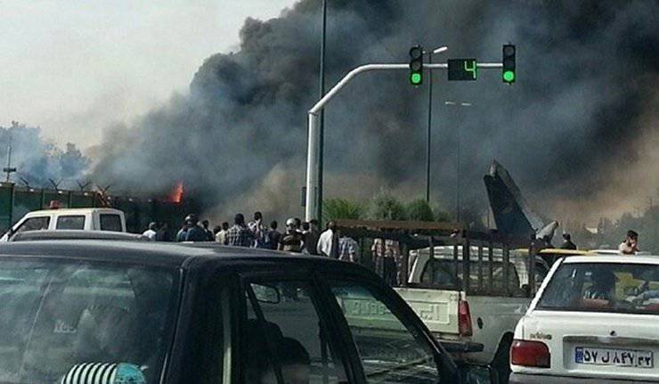 Tragedia in Iran, schianto aereo con 66 passeggeri a bordo, tutti morti