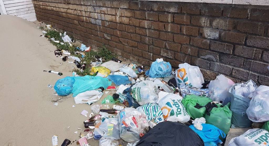 Emergenza spiagge a Passoscuro e Aranova, ‘sacchi di immondizia, siringhe e feci’