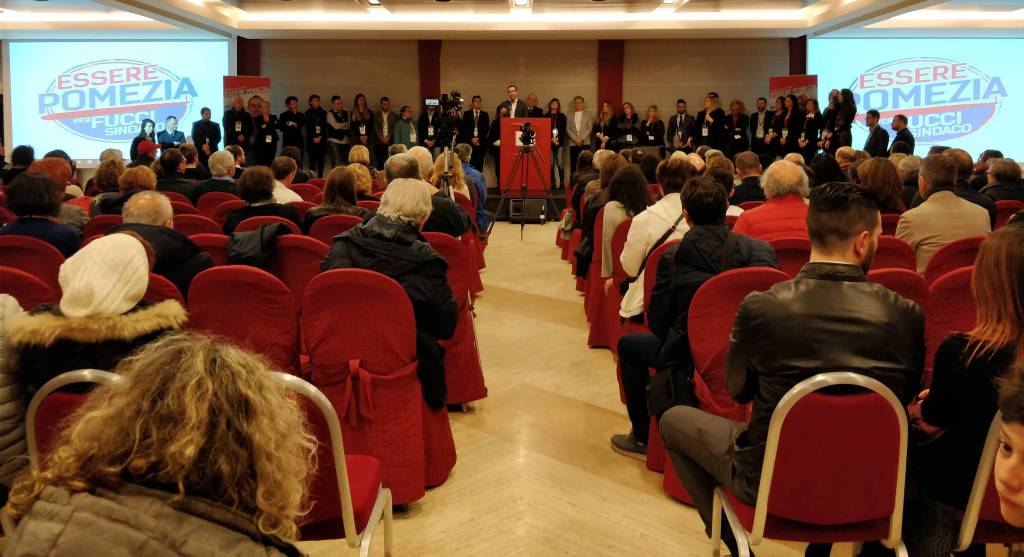 Pomezia, i Consiglieri comunali si dimettono, il Sindaco presenta i nuovi candidati