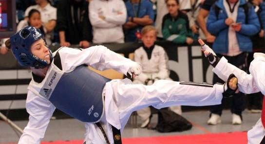 Fiumicino, i complimenti dell’assessore Calicchio a Sofia Zampetti, campionessa di taekwondo