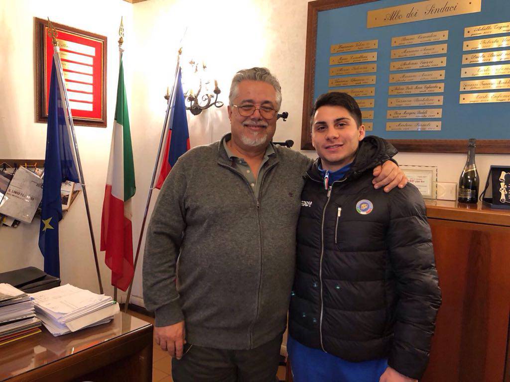 Ardea, il Sindaco incontra il giovane campione di ginnastica Andrea Russo