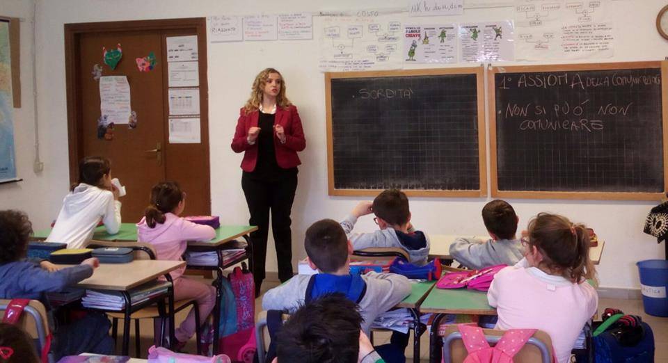 Lotta al bullismo a Civitavecchia, all’Ennio Galice si parla nella lingua dei segni