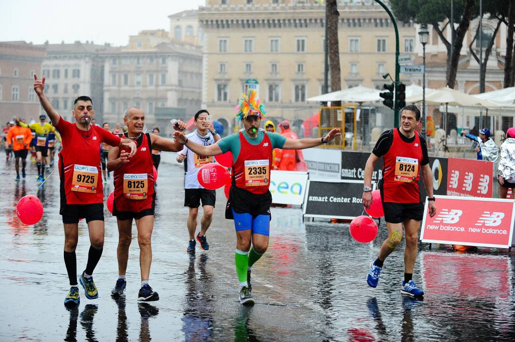 24ª Acea Maratona di Roma, la solidarietà corre nella Capitale