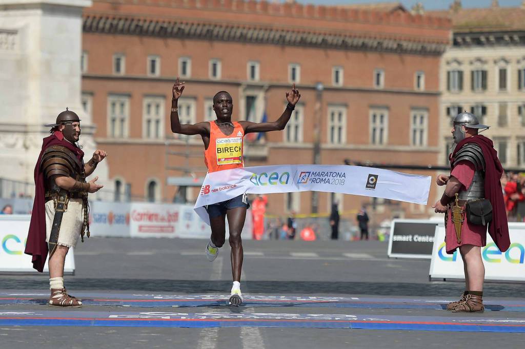 24^ Acea Maratona di Roma, Birech trionfa nella gara maschile, Tusa cala il tris diventando regina