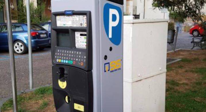 A Nettuno il parcheggio si paga anche con carta di credito e bancomat
