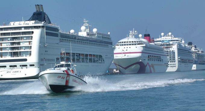 Porto turistico e porto commerciale a Fiumicino: esplode la polemica