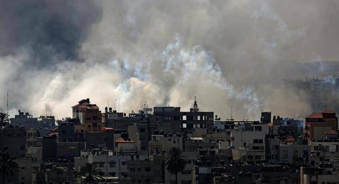 Tregua in corso fra Israele e Hamas: entrati nella Striscia di Gaza i camion degli aiuti umanitari