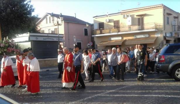 Ardea, il Sindaco non partecipa alla processione in omaggio alla Madonna del Rosario