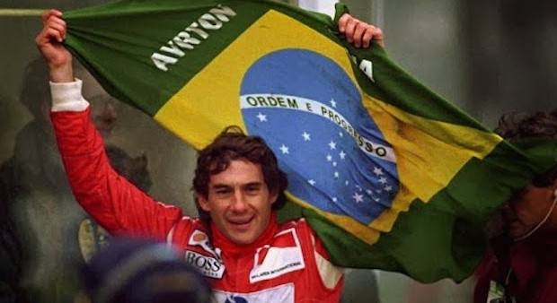 Ayrton Senna: la figurina del campione di Formula Uno venduta per 2400 euro