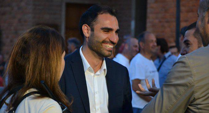 Ballottaggio a Pomezia, trionfa il M5S con il 68% di voti, Zuccalà è il nuovo sindaco