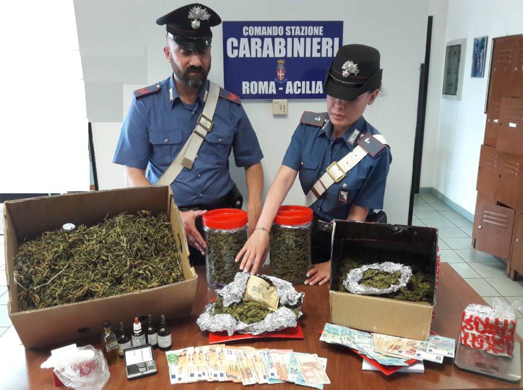 Market della droga a Ostia, in arresto coppia di pusher