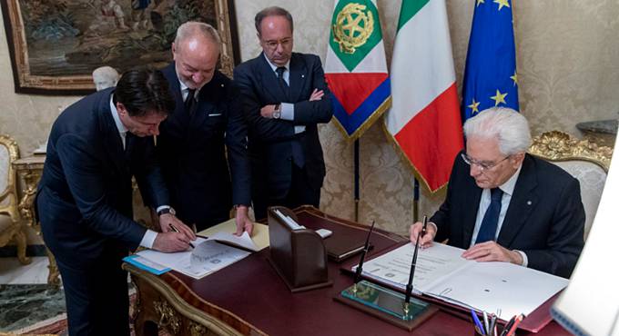 Mattarella firma le nomine dei ministri, nasce il ‘governo del cambiamento’