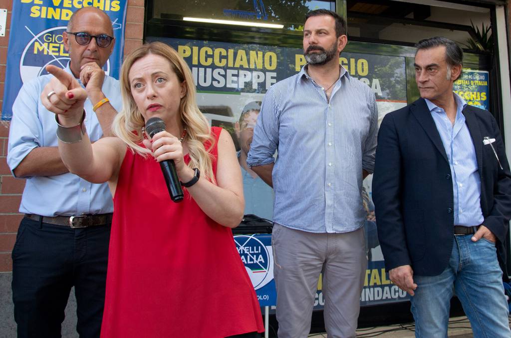 Giorgia Meloni a Fiumicino per la chiusura della campagna elettorale di De Vecchis