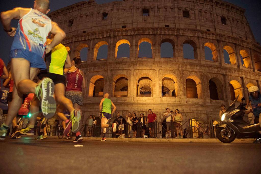 Mezza maratona di Roma, il 16 giugno, la 21 chilometri in notturna con oltre 4000 partecipanti