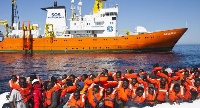 Migranti, il Consiglio Ue bacchetta l’Italia: “Ritirare o rivedere il decreto sulle Ong”