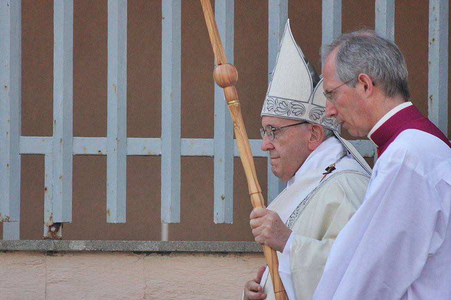 Le più belle foto di Papa Francesco a Ostia