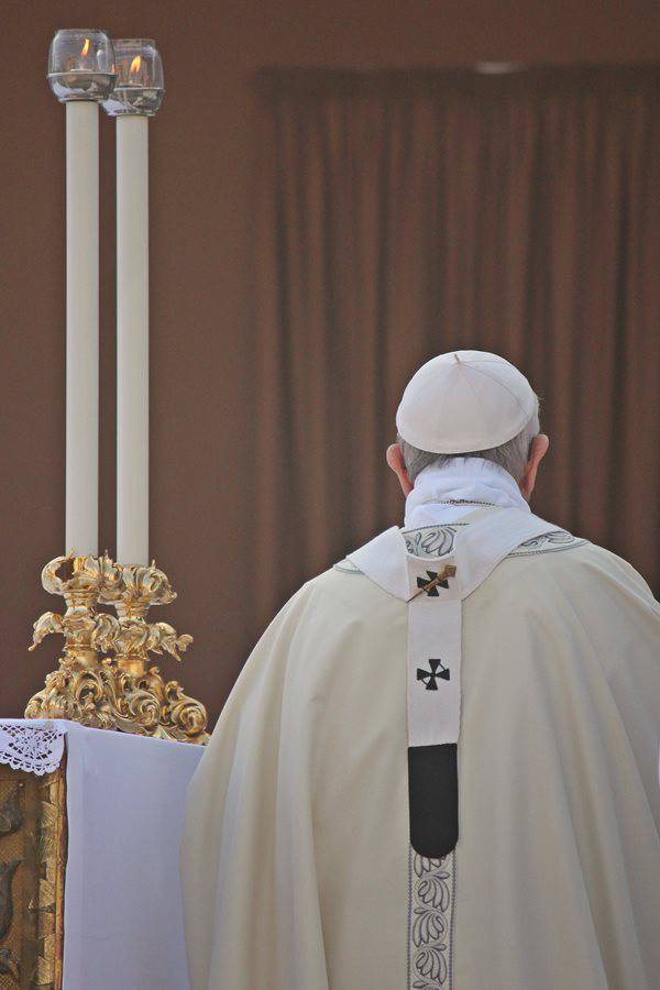 Le più belle foto di Papa Francesco a Ostia