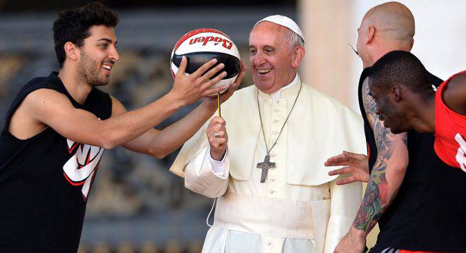 “Sport inclusivo e accessibile a tutti”: il Papa in ascolto degli atleti di tutto il mondo