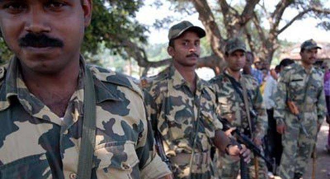 India, attentato maoista nel nord-est uccide 6 paramilitari