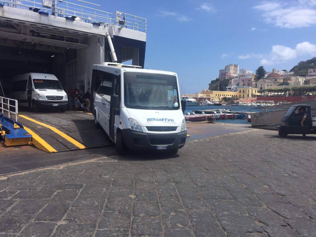 trasporti pubblici ponza