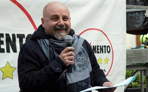 Movimento 5 Stelle Nettuno, il senatore Emanuele Dessi spara a zero su Angelo Casto