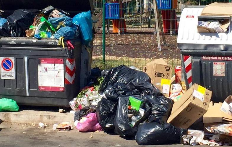 X Municipio, l’azienda AMA diserta l’appuntamento sull’emergenza rifiuti, in Commissione Ambiente