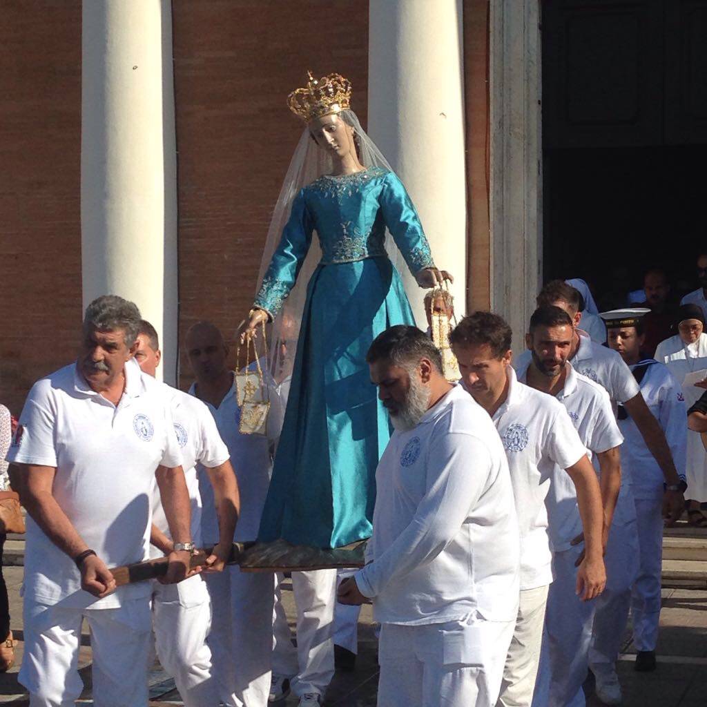 La Madonna de Noantri in processione fluviale da Fiumicino a Roma