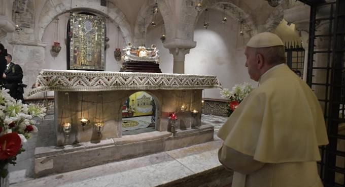 Medio Oriente, il grido del Papa: “L’indifferenza uccide la pace”