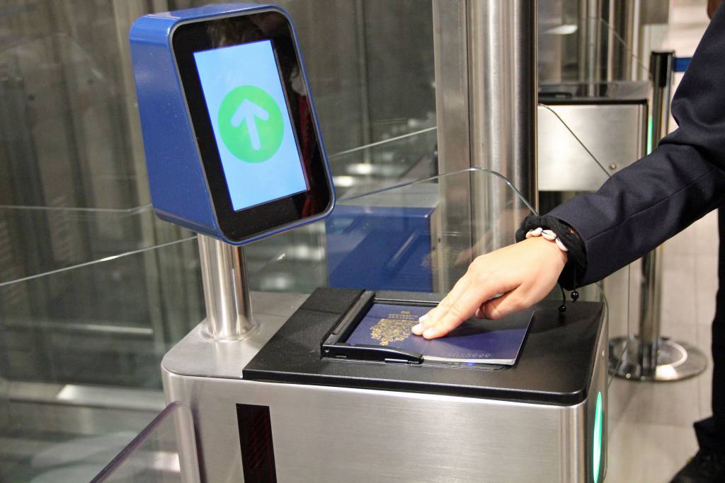 Attivato l’E-gate per il Canada, Fiumicino primo hub italiano nel mondo per l’automatizzazione del controllo passaporti