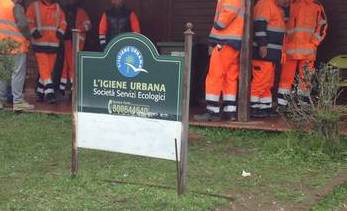 Ardea, lavoratori de l’Igiene Urbana senza stipendio: dipendenti in sciopero