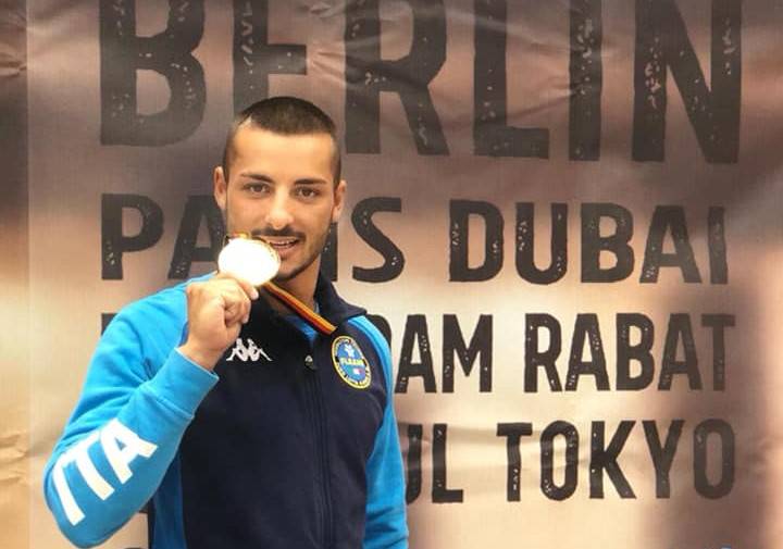 Karate, Luca Maresca torna a sorridere, per lui l’oro della Premier League: “I am back!”