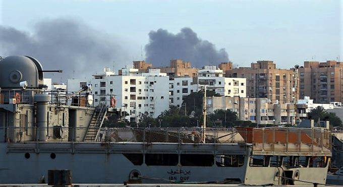 Libia, pioggia di razzi su Tripoli: vittime e feriti