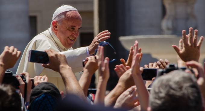 Papa Francesco: “Il sesso è un dono di Dio, il vero amore è appassionato”