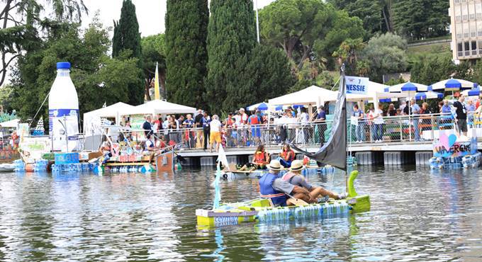 All’Eur la “Re Boat Roma Race”, la regata più folle, colorata e divertente d’Italia