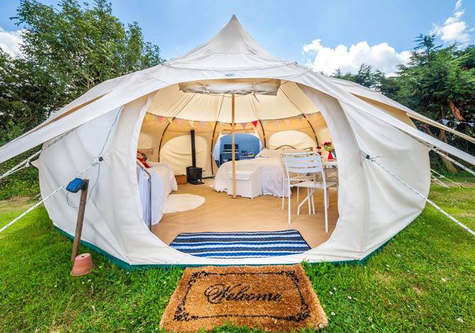 Tendenza glamping: perché scegliere questa soluzione per la prossima vacanza