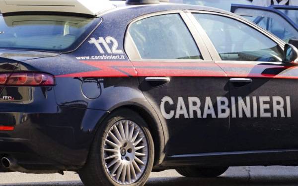 Roma, Carabinieri arrestano pusher diciottenne