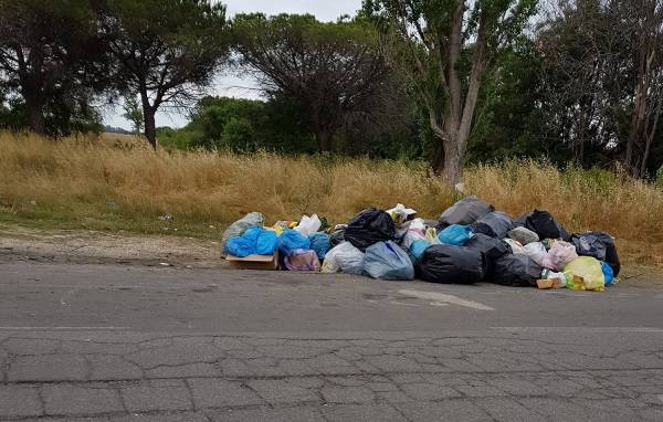 Cerveteri, sanzioni fino a 1200 euro per chi abbandona i rifiuti in strada