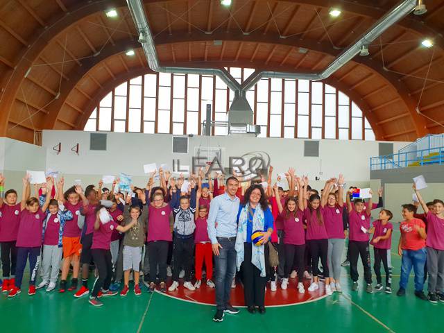 Il campione olimpico Salvatore Rossini incontra i ragazzi delle scuole elementari e medie di Formia