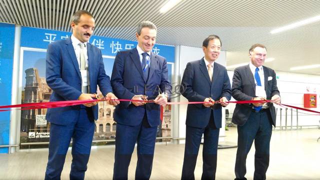 Aeroporto, inaugurato il nuovo corner di Adr a servizio dei viaggiatori cinesi